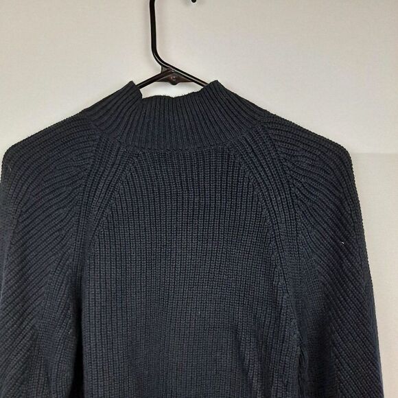 Gap Ladies mock neck sweater NWOT - Picture 8 of 10